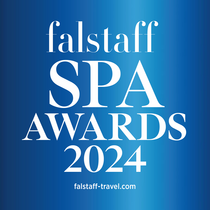 Falstaff Spa Awards 2024 Logo auf blauem Hintergrund