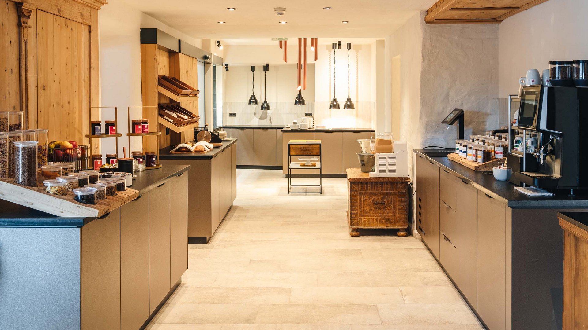 Indulgent moments courtesy of Tyrolean cuisine Modern well-equipped self-service kitchen with breakfast ingredients