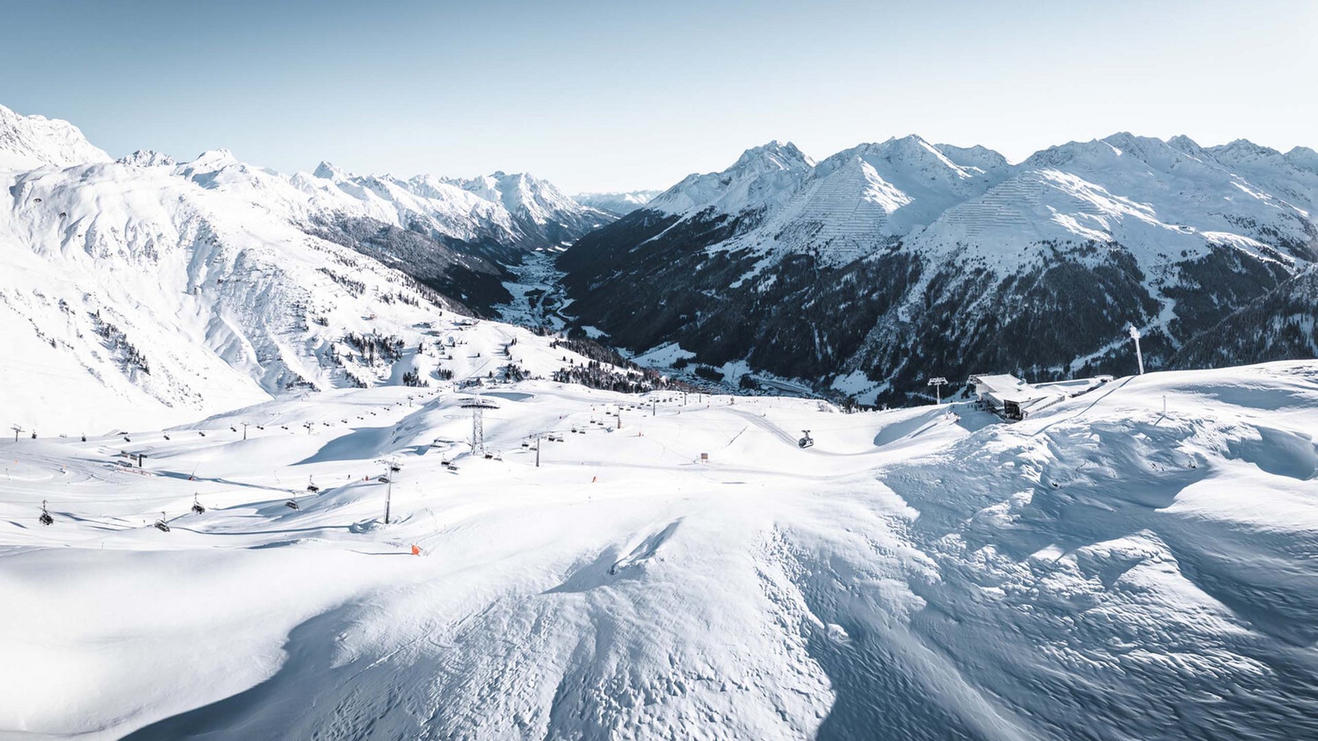 Welcome to Arlberg and to your hotel in St. Anton